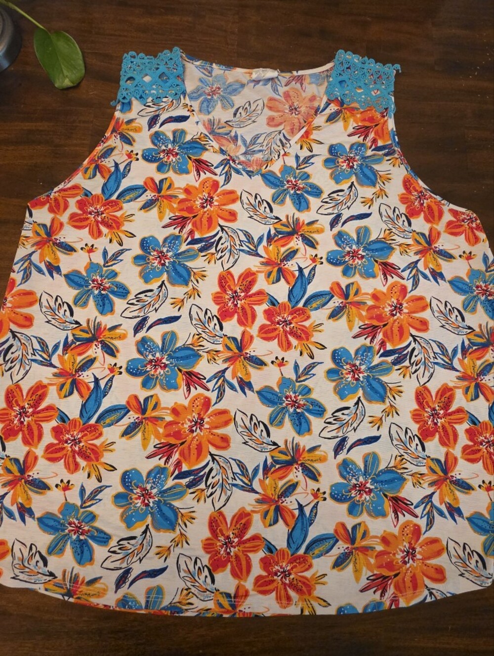 Late August Floral Tank Top Sleeveless Blouse Plus Size 2XL Multi-Color